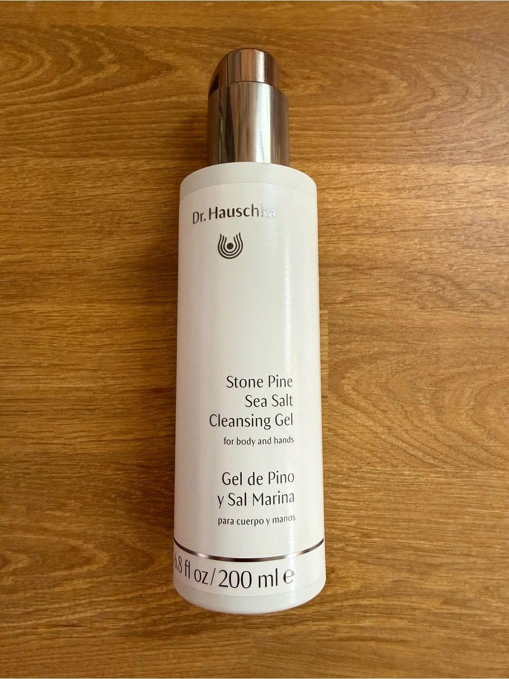 *BN* Dr. Hauschka Stone Pine Sea Salt Cleansing Gel